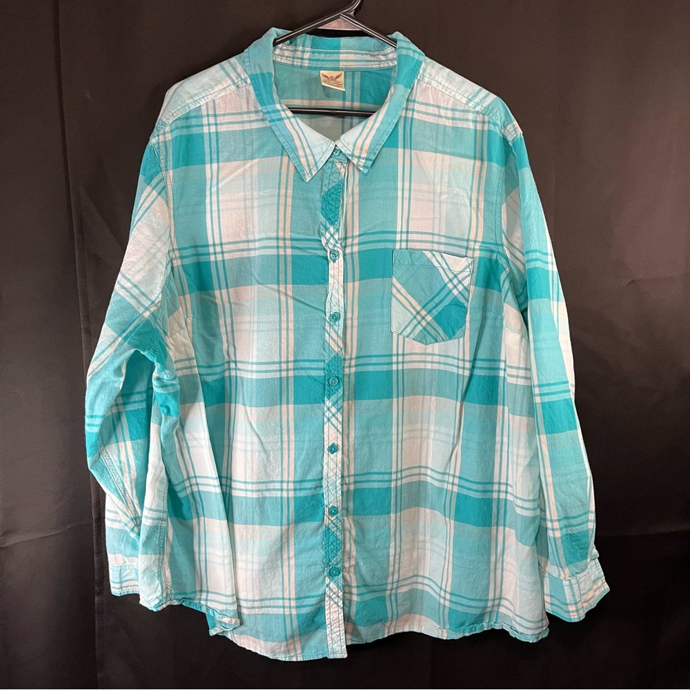 Faded Glory Button Down Shirt Size 4X see pictures for condition.